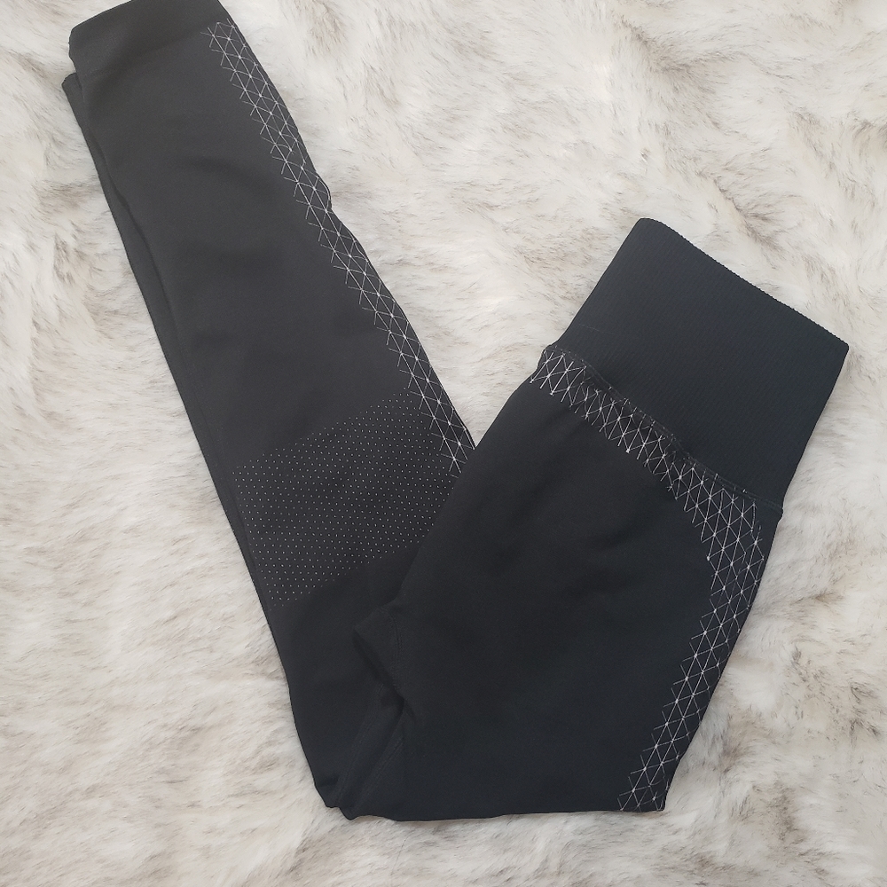 925 Fit Leggings View 3